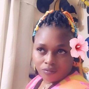 Meet your Posher, Alisha